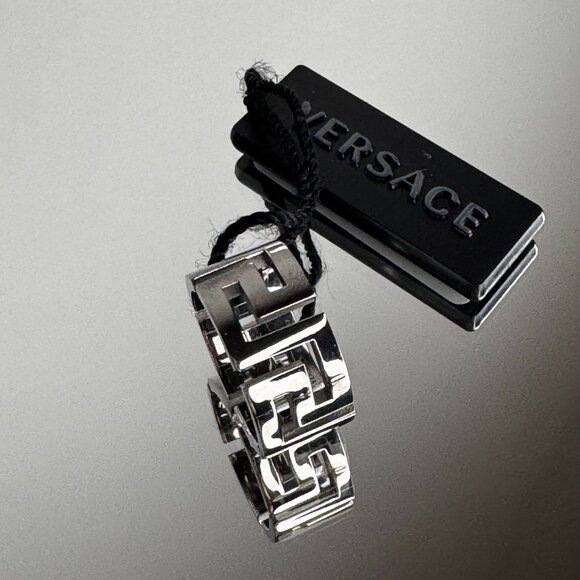 Ring - Picture 7 of 13